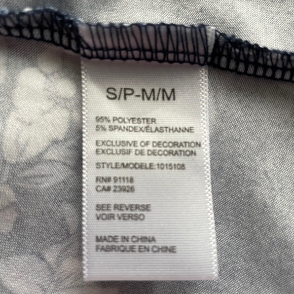 NWT 🦋 JNY Beautiful Floral robe | Small/Medium - Picture 8 of 16